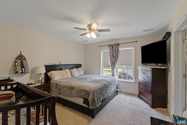 Building Photo - 132 St Andrews St