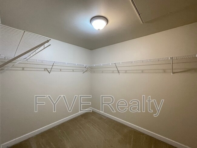 Building Photo - 320 Old Hickory Blvd