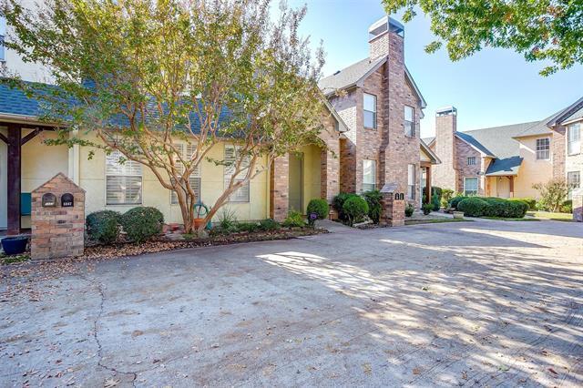 Building Photo - 5882 Pecan Chase