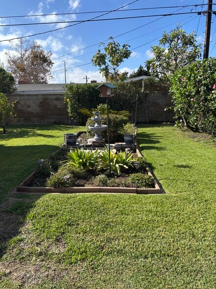 Building Photo - 4206 W Wisteria Pl