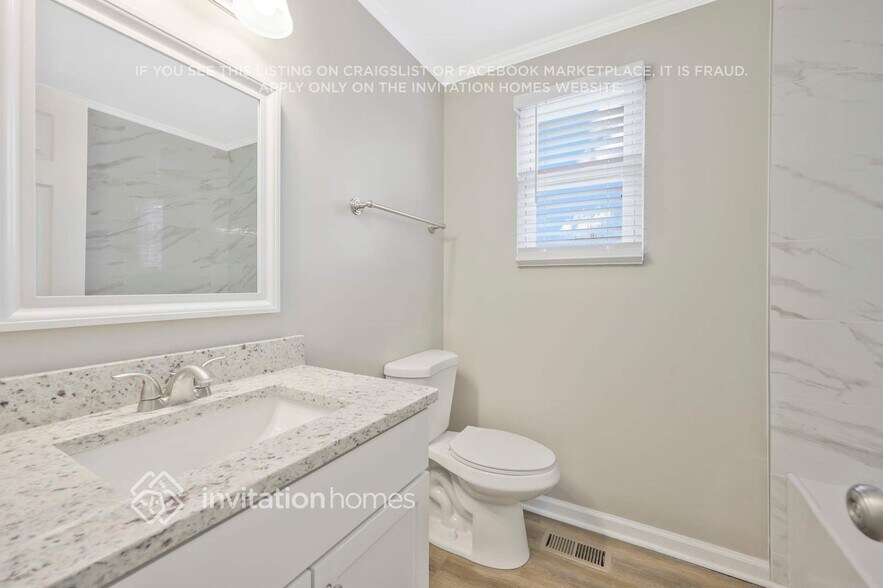 Building Photo - 1004 Carriage Way Ct