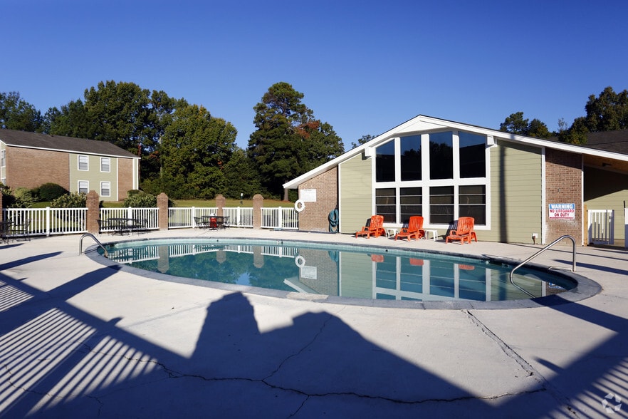 Landmark 160 Broadway St Clinton MS 39056 Apartment Finder