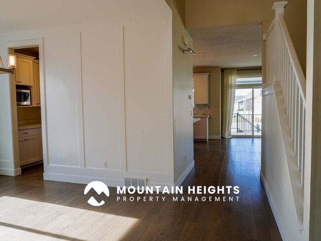 Building Photo - 2274 S 50 E