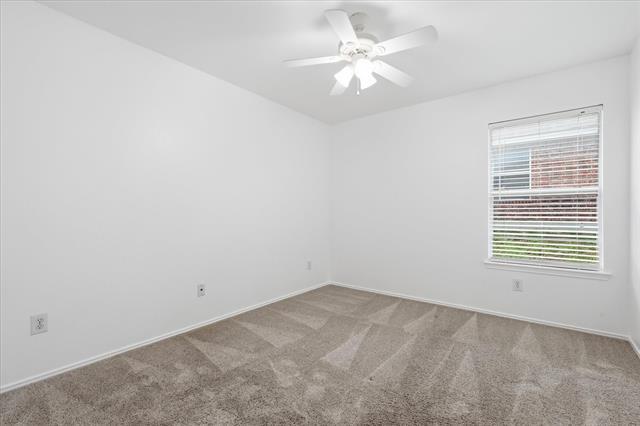 Building Photo - 2825 Saddlebred Trail