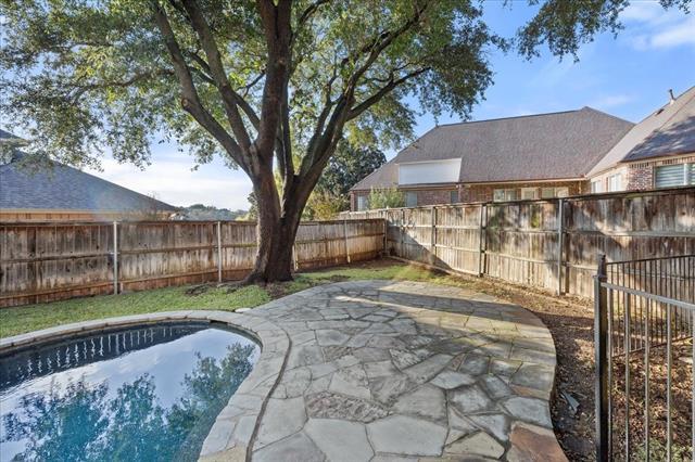 Building Photo - 7924 Vista Ridge Dr N