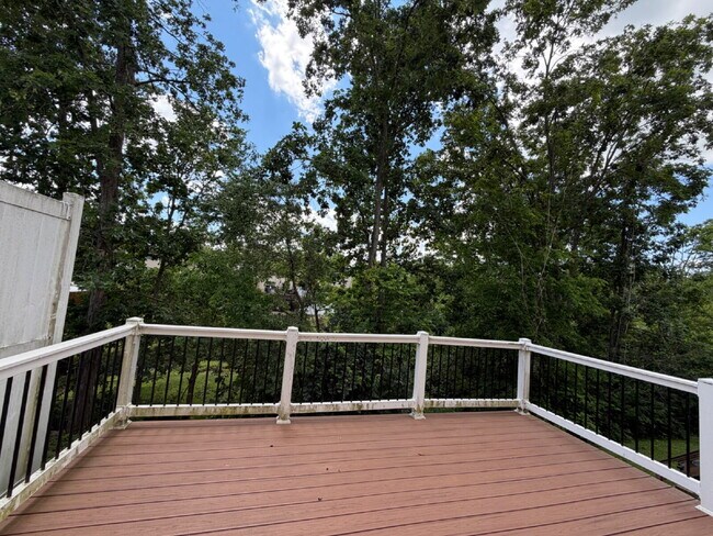 Building Photo - 186 White Dogwood Dr