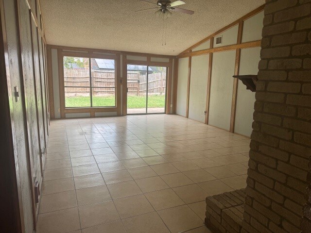 Primary Photo - 10106 Prairie Mist St