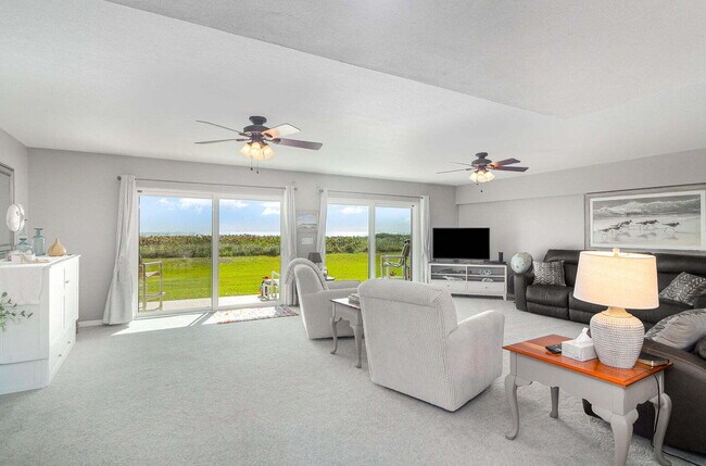 Building Photo - Welcome to Your Beachfront Escape at Beach Winds, Cocoa Beach!