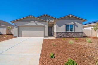 Building Photo - Spacious New 4/2 in Shastina Ranch!