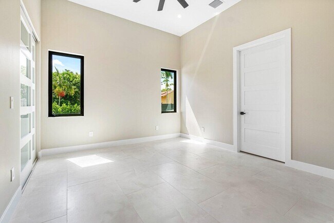 Building Photo - 221 Milestone Way