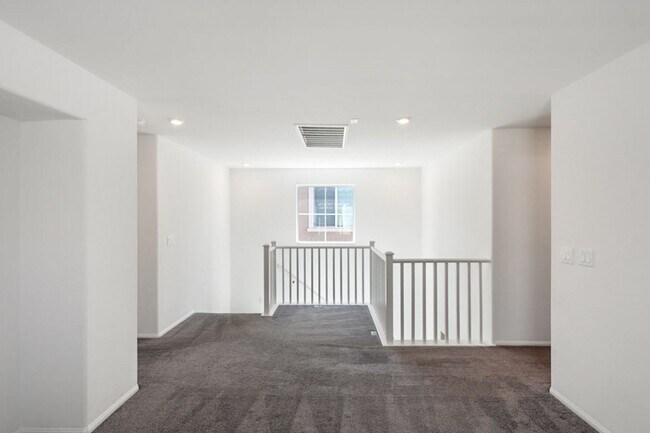 Building Photo - 10589 Sariah Skye Ave