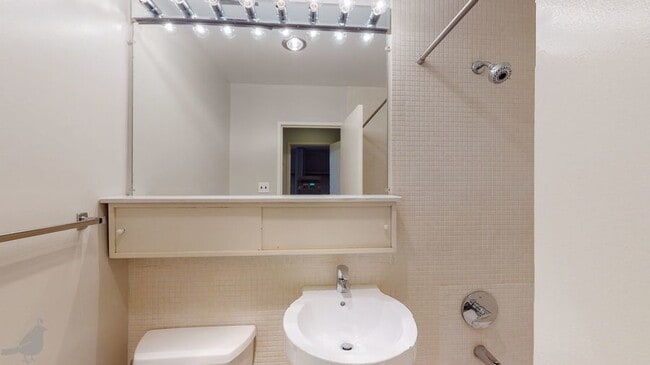 Building Photo - 226 M St SW