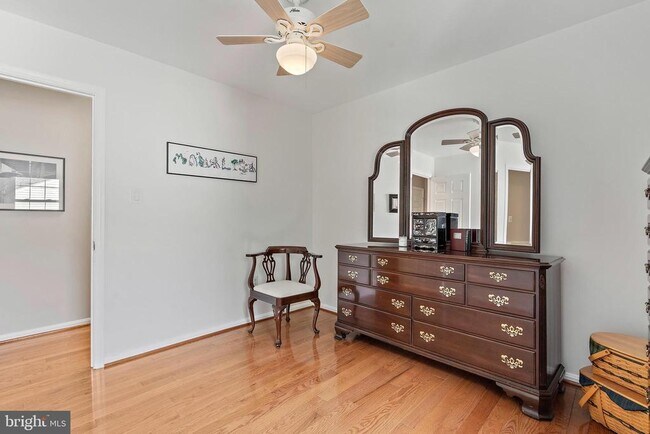 Building Photo - 1719 Larkmeade Dr