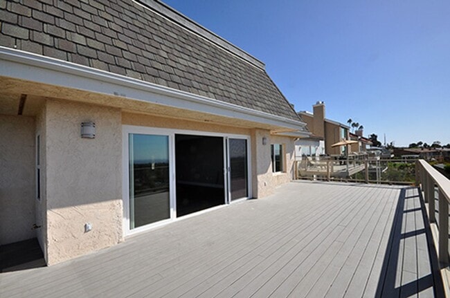 Building Photo - Stunning 180 Degree View of the Pacific! 3BR/3BA Home in Skyloft Community!!
