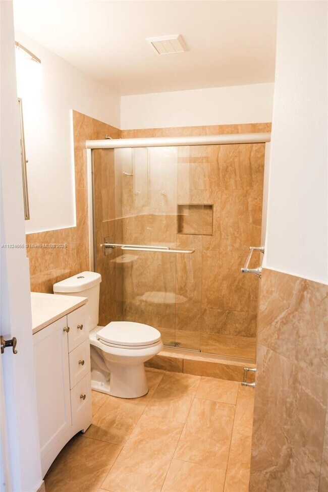 Building Photo - 8011 SW 158th Ave