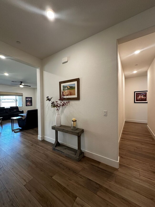 Building Photo - Single-story home in Spring Lake