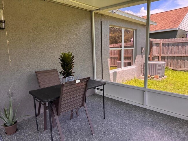 Building Photo - 30619 Double Dr