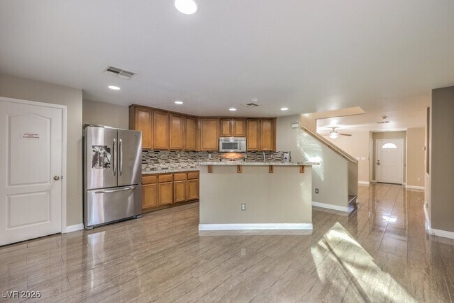 Building Photo - 7987 Delft Blue St