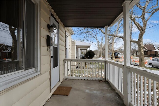 Building Photo - 3028 Welch Ave