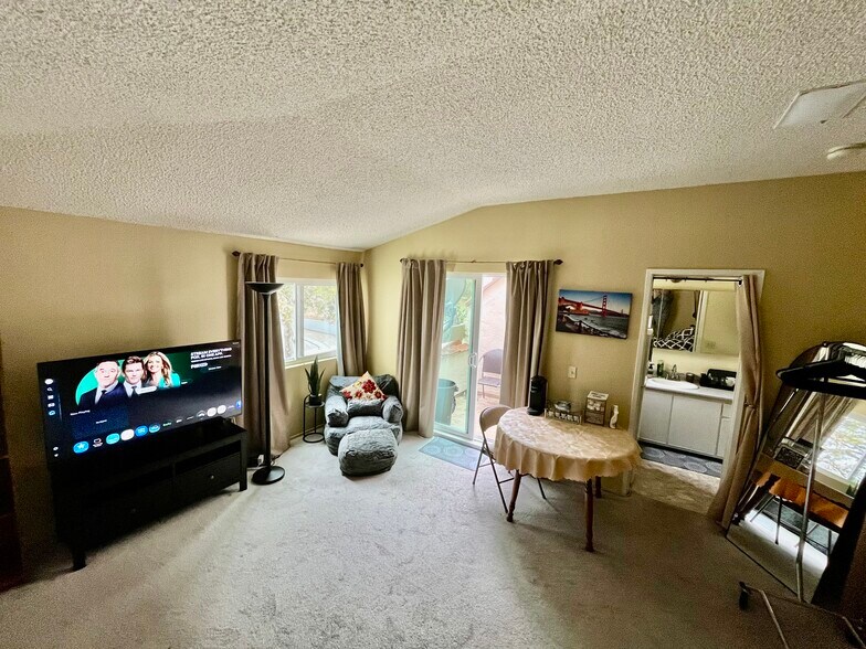 Building Photo - 3550 Carter Dr