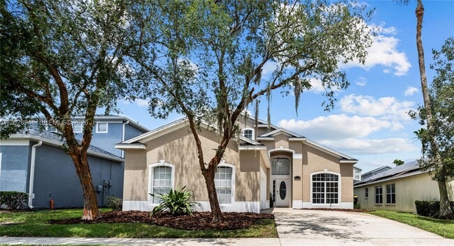 Building Photo - 434 Castlemain Cir