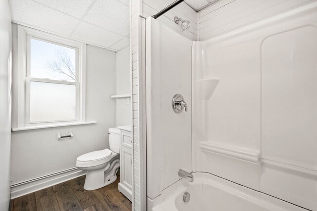 Building Photo - Stunning 3 bedroom home in Bon Air available September 1!