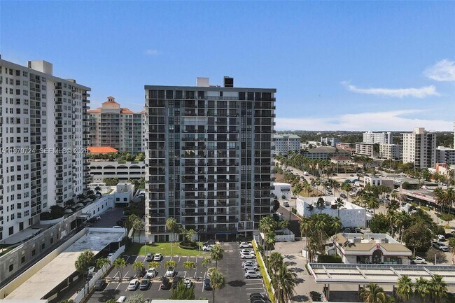 Building Photo - 3031 N Ocean Blvd