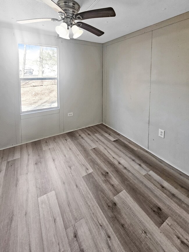 Building Photo - 17 Eldorado Dr