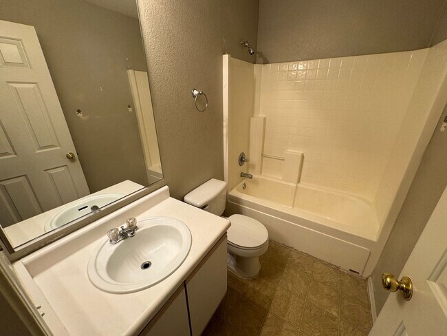Building Photo - 3 Bedroom - 2 Bath - 1419 Sq. Ft. Home in ...