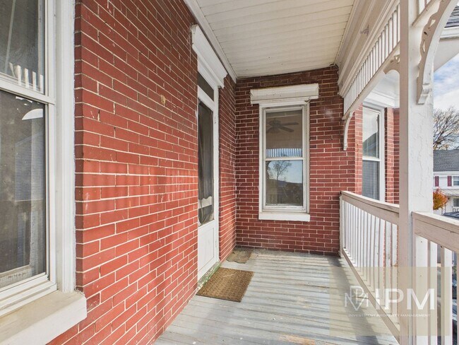 Building Photo - 24 N Main St