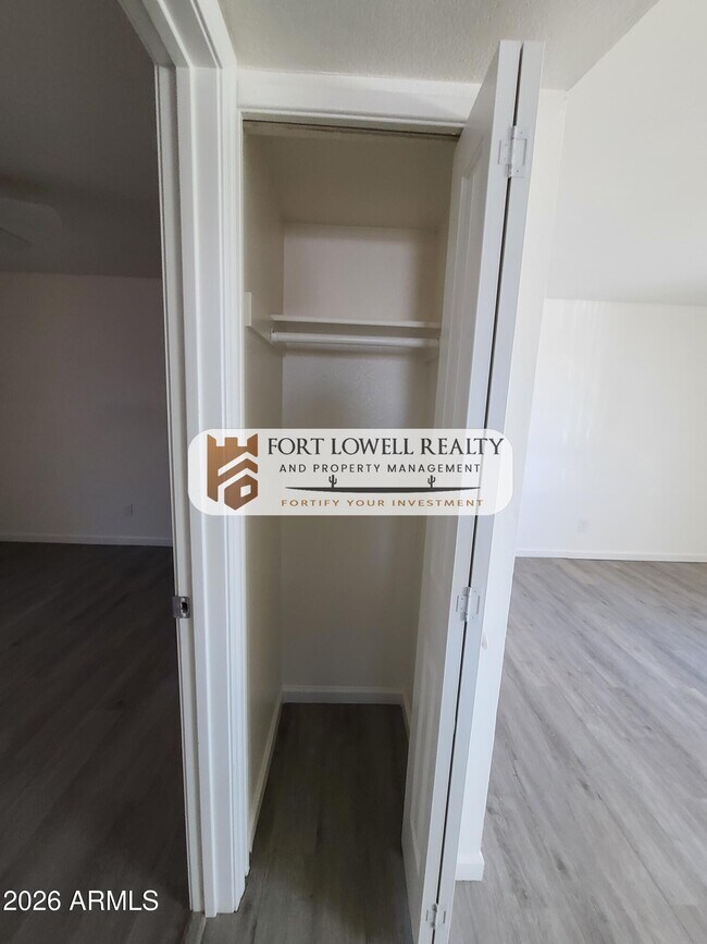 Building Photo - 11350 W Tennessee Ave