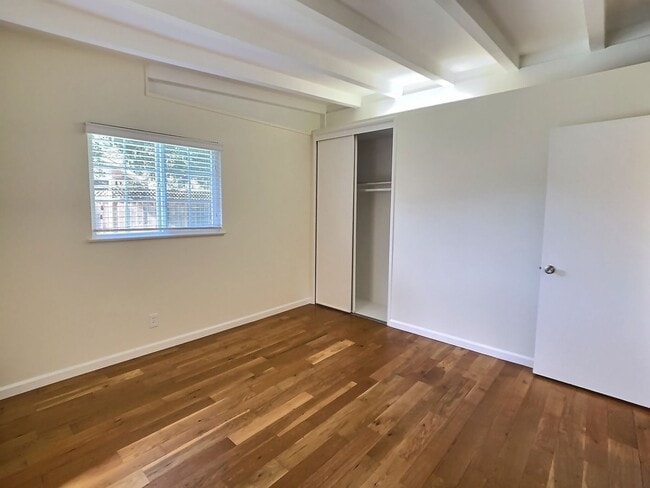 Building Photo - Saratoga 3 Bedroom House