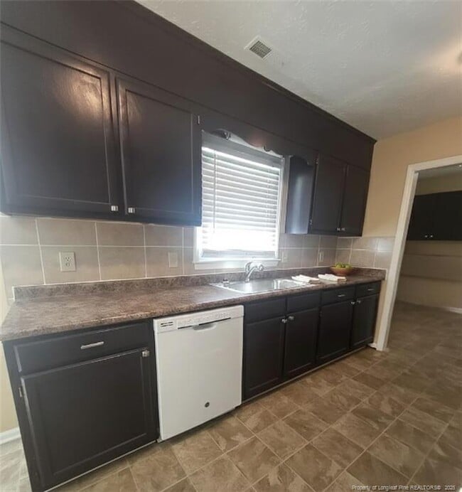 Building Photo - 7281 Pebblebrook Dr