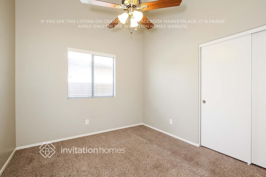 Building Photo - 2628 W Tamarisk Ave