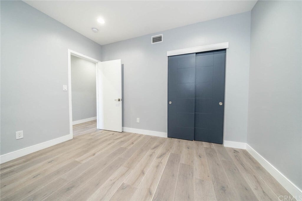 Building Photo - 4820 St Charles Pl