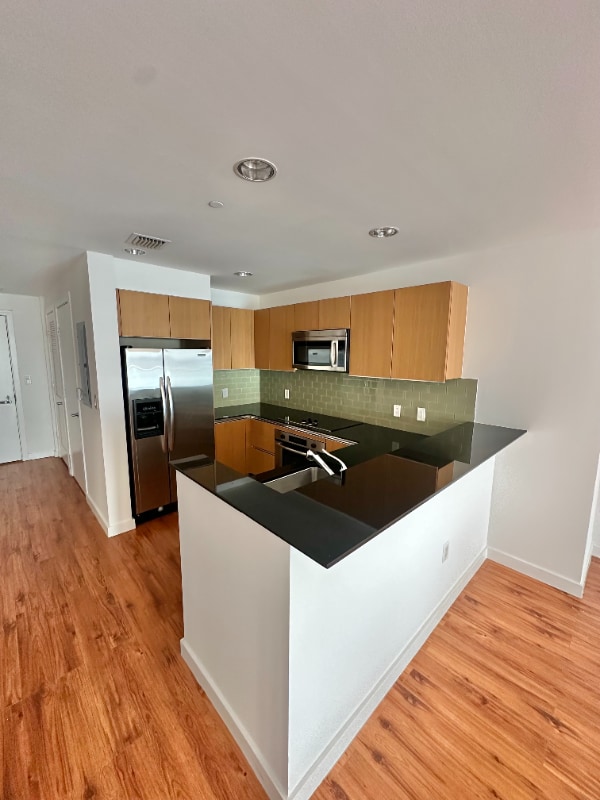 Primary Photo - 1060 Brickell Ave