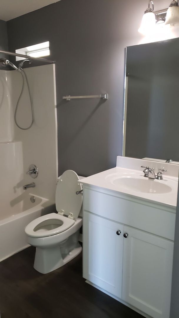 Building Photo - Spacious Home on a No-Outlet Street in Quiet Lynn Haven Neighborhood! *1/2 OFF 1st Month's Rent!!...