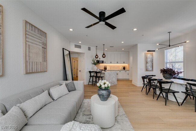 Building Photo - 8777 W Maule Ave