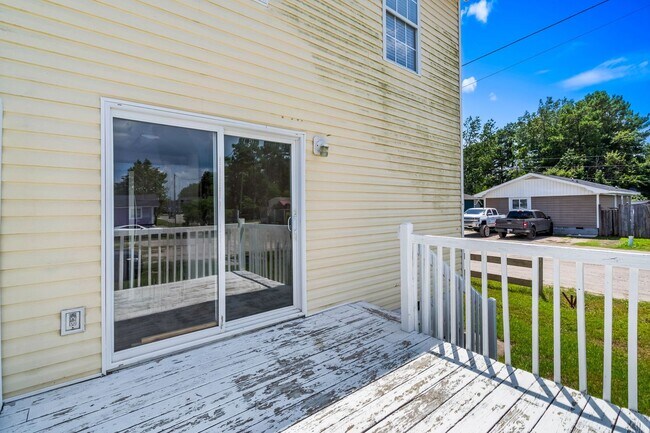 Building Photo - 4097 Mica Ave