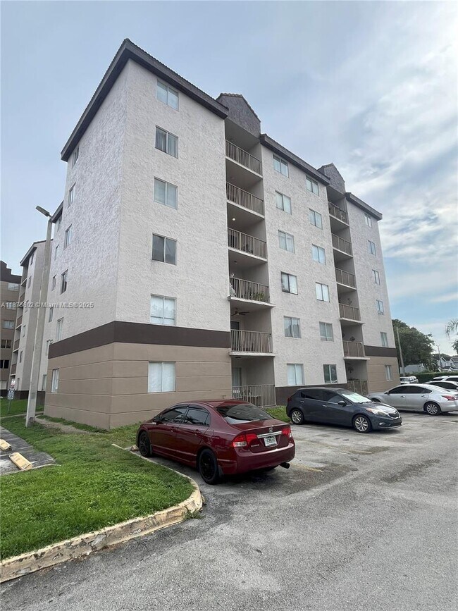 Primary Photo - 15221 SW 80th St