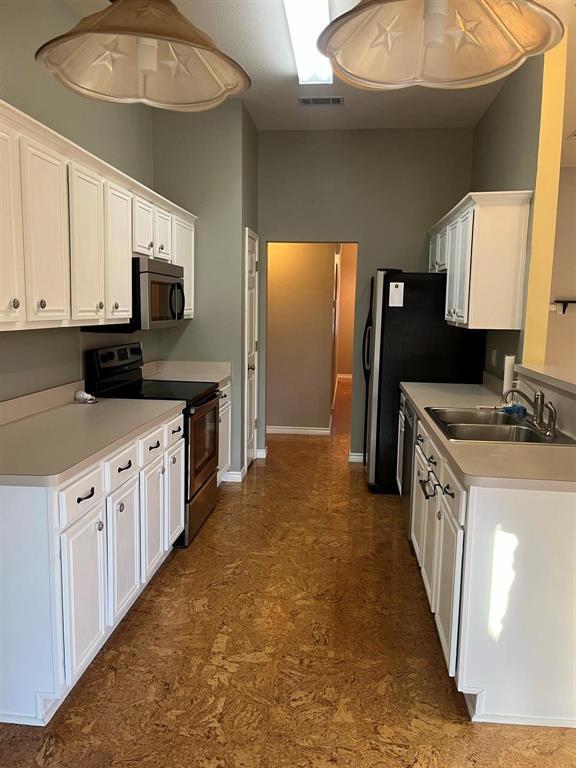 Building Photo - 612 Crystal Brook Dr