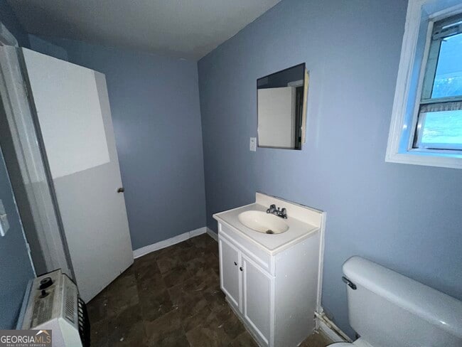 Building Photo - 351 Bethany Church Rd