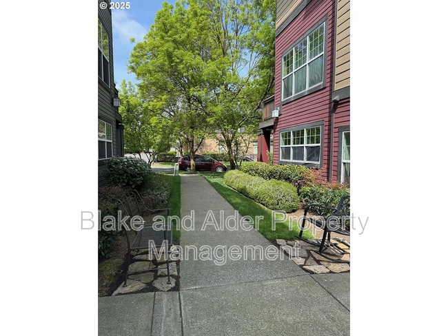 Building Photo - 22832 SW Forest Creek Dr