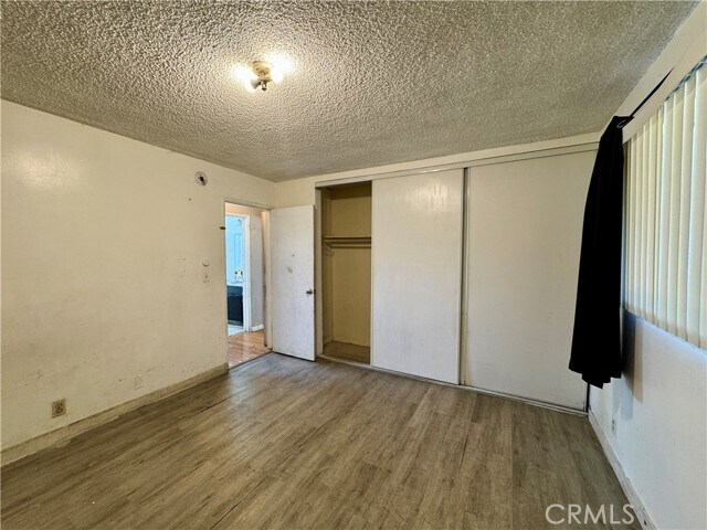 Building Photo - 143 S Ave 54