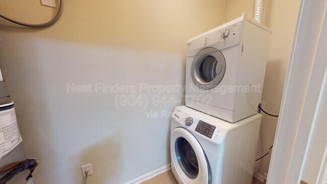 Building Photo - 8241 Pelican Landing Rd