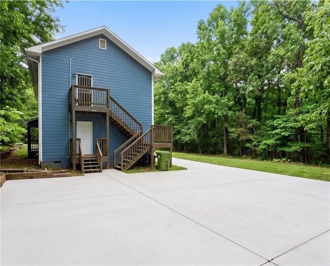 Building Photo - 987 Dimmock St SW