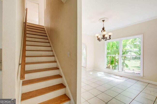 Building Photo - 2462 Empire Forest Dr