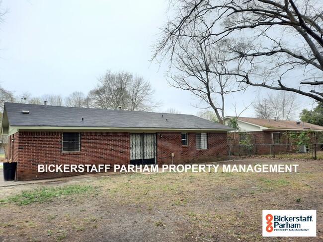 Building Photo - Located off of Forrest Road! Self-Showings...