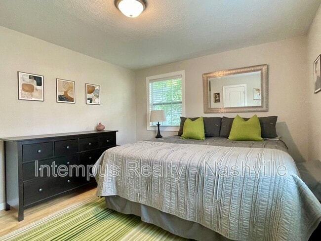 Building Photo - 120 Lucile St