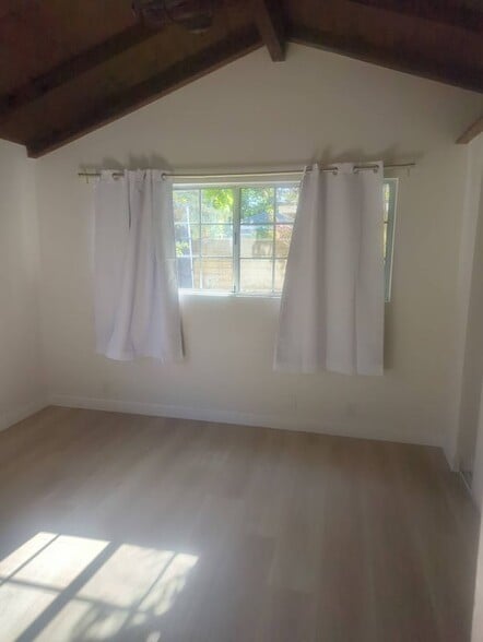 Building Photo - 37 W Sierra Madre Blvd